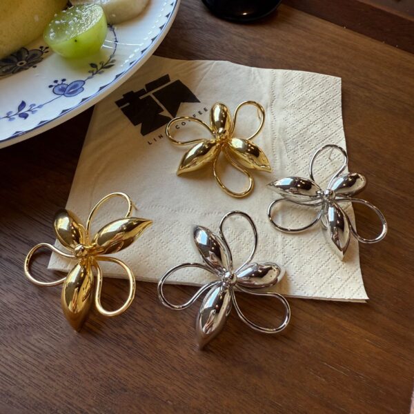 Big Flower Fashion All-match Stud Earrings Female
